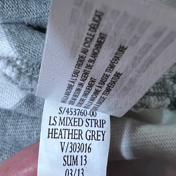 GAP Women's 3/4 Sleeve Mixed Stripe Shirt Cotton - Grey & White - Size XS - Picture 4 of 5